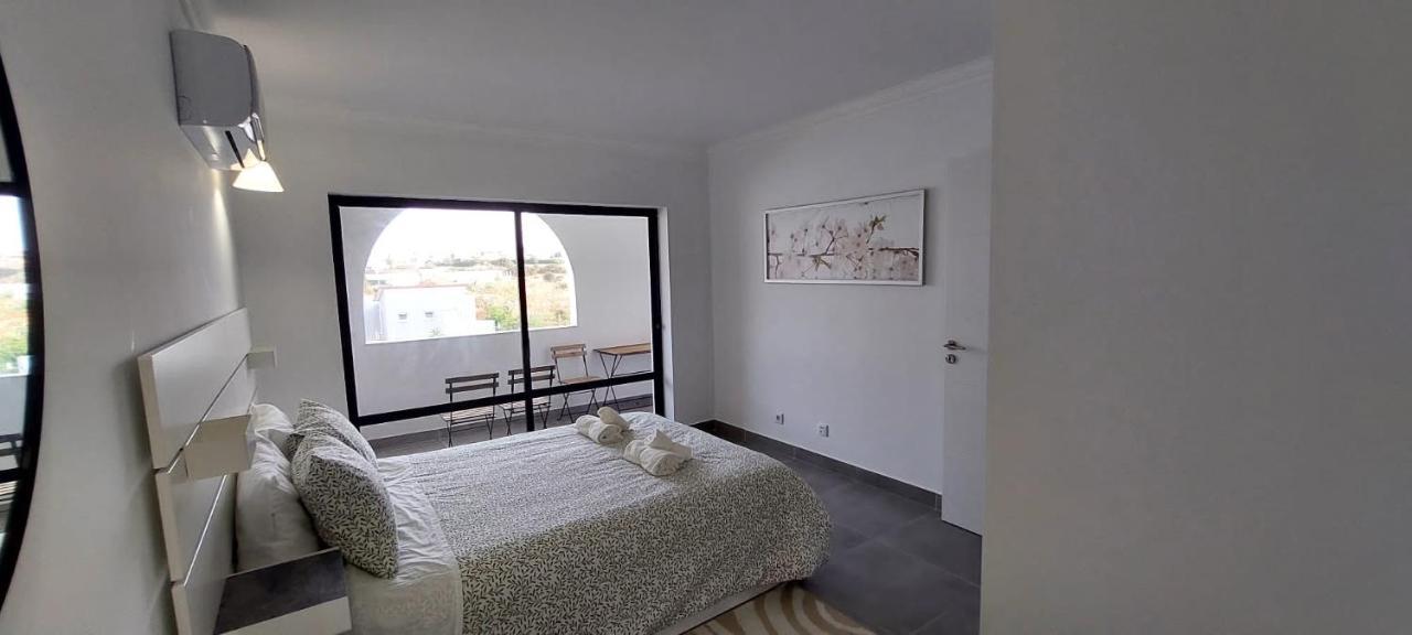 Enjoy Pool, Beach And More At This Nice Apartment Only 3 Minutes From Mareta'S Beach Sagres Exterior foto