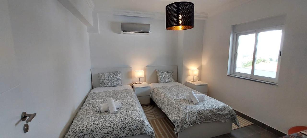 Enjoy Pool, Beach And More At This Nice Apartment Only 3 Minutes From Mareta'S Beach Sagres Exterior foto